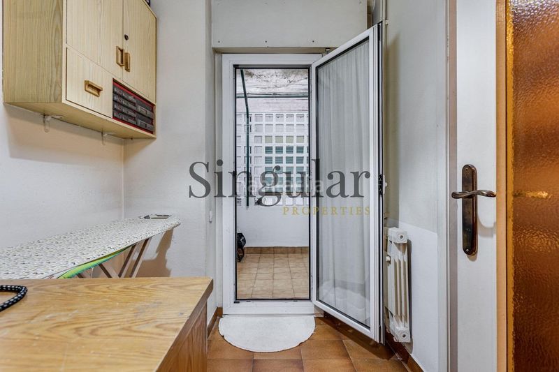 Foto 5237d497-1408-4ca9-bb0a-69c79d4c0f5c. Pis amb aparcament a Barri de les Corts Barcelona