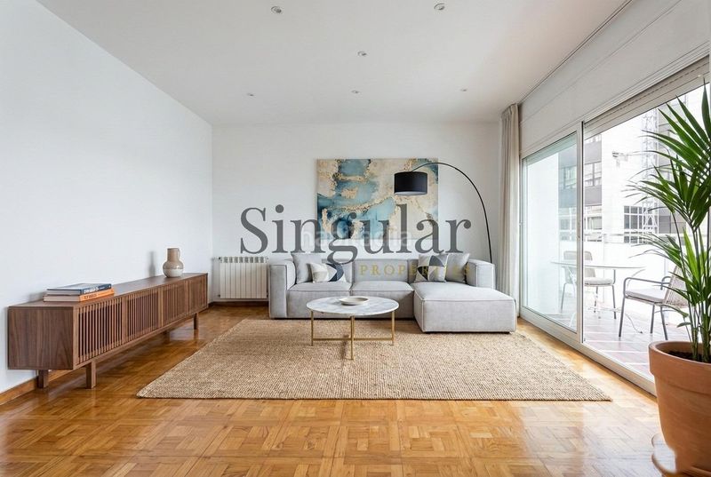 Foto a48e0182-48d3-476f-8534-bb22cf04e8ec. Pis amb aparcament a Barri de les Corts Barcelona