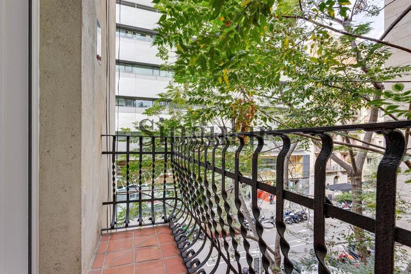 Foto 1f1694d8-4e7a-4510-a398-0a1b9d767fe6. Piso  esquinero exclusivo en ubicación privilegiada en Barcelona