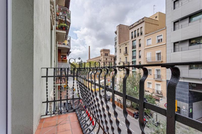 Foto da32f42f-9579-4c69-a0a9-8bd99626e9f3. Piso  esquinero exclusivo en ubicación privilegiada en Barcelona