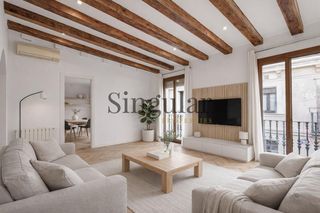 Pis  Carrer del notariat. Vivienda singular en finca catalogada en el corazón de ciutat ve
