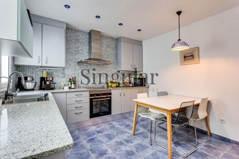 Foto 2882591e-2757-4e36-bd66-5c8f349c931c. Pis a Raval Barcelona