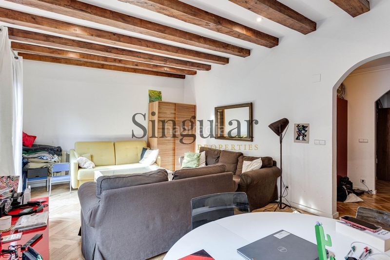 Foto 497d67be-c153-419c-9325-dd5731043cac. Pis a Raval Barcelona