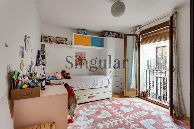 Foto 92cd0a88-64a5-4e8e-9c86-5d3bab462262. Pis a Raval Barcelona