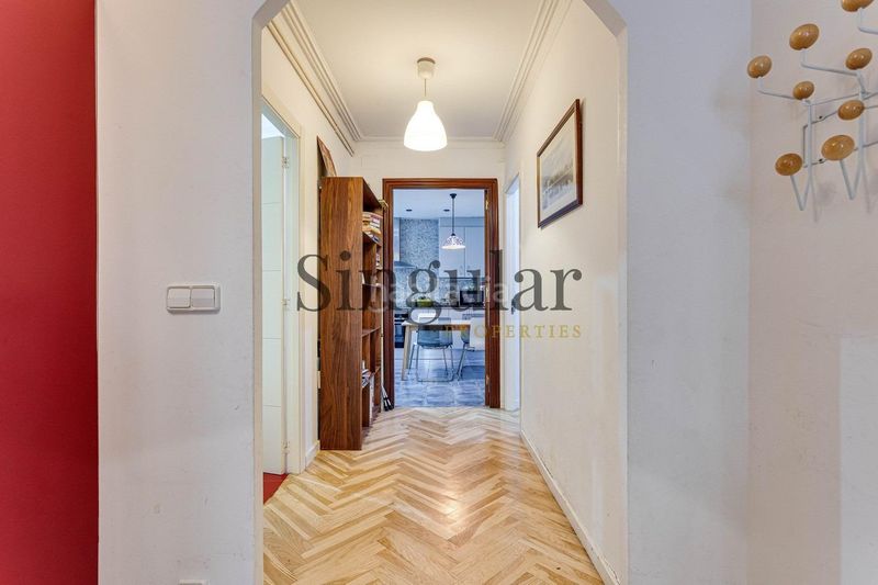 Foto 99c50fbb-1321-456a-8d7d-a9d92499a919. Pis a Raval Barcelona