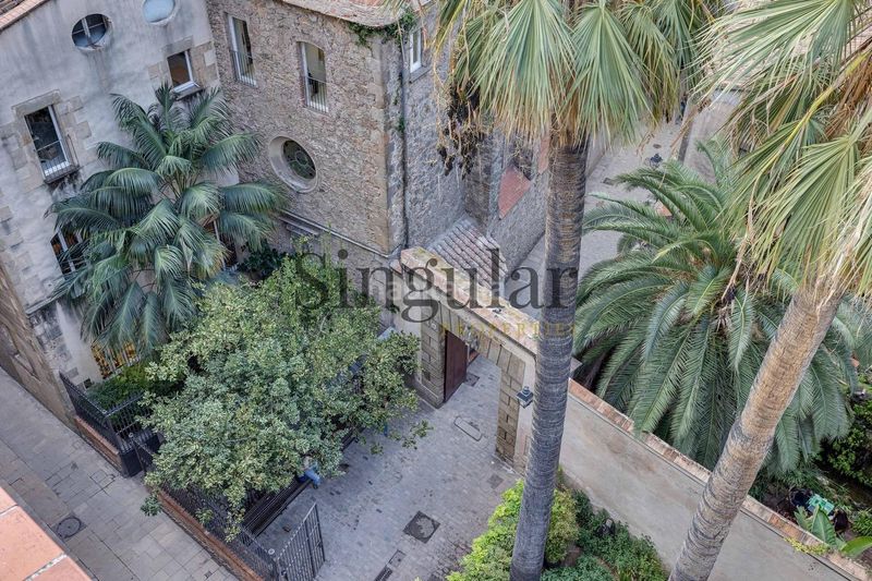 Foto a2924239-4d1e-465e-9aa9-b653d6aba698. Pis a Raval Barcelona