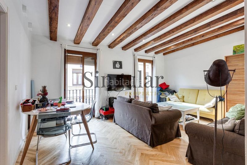 Foto c522c07b-c815-4c62-a51c-7dbff066881b. Pis a Raval Barcelona