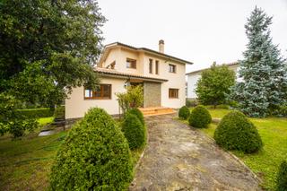 Chalet  De màrius anglada