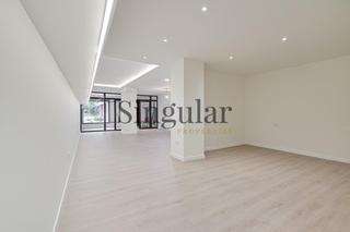 Local commercial  Calle de ganduxer. Exclusivo local reformado en finca señorial