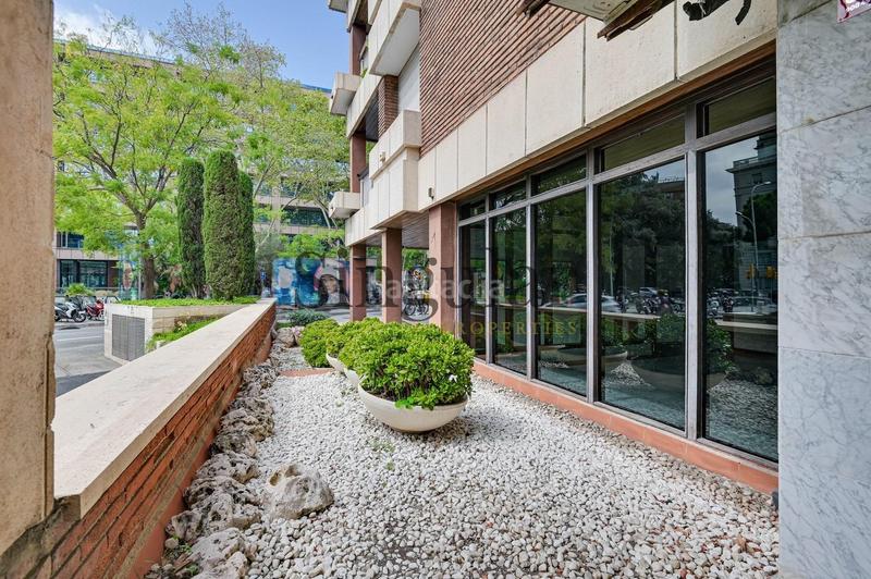 Foto 6cb2e15b-63ef-40e9-b224-0d91999dcf92. Oficina amb calefacció a Sant Gervasi - Galvany Barcelona