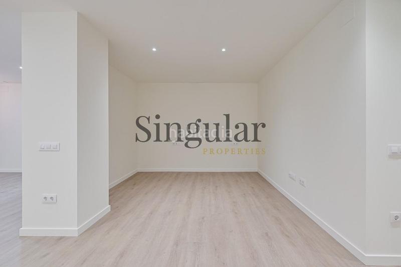 Foto 9ba63fd8-e6cb-4e07-8d9f-60aa7362ca35. Oficina amb calefacció a Sant Gervasi - Galvany Barcelona