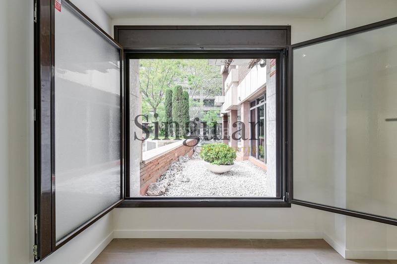 Foto abce823e-adab-4313-a4de-03be0d90e485. Oficina amb calefacció a Sant Gervasi - Galvany Barcelona