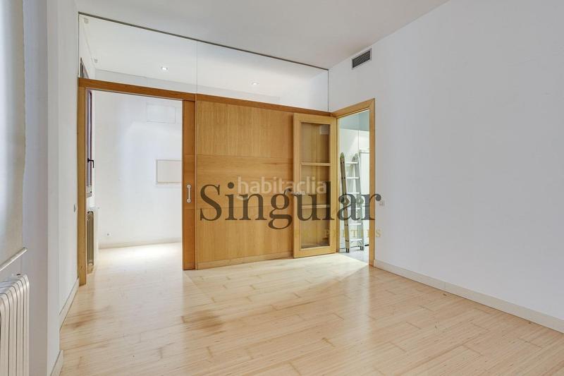 Foto 0550e80e-30b0-48b1-b39a-2923af57260b. Alquiler piso  en alquiler en el corazón en Raval Barcelona