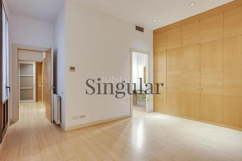 Foto 4259e9a5-9b0b-4872-9bd5-5f2f7f6ee10b. Alquiler piso  en alquiler en el corazón en Raval Barcelona