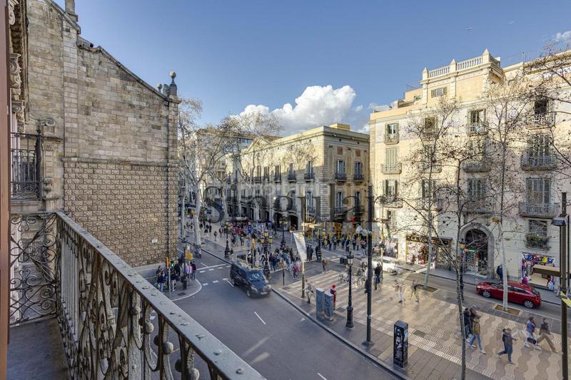 Foto 6e9d93c5-edae-413c-8abc-f4a50ea6ddfd. Alquiler piso  en alquiler en el corazón en Raval Barcelona