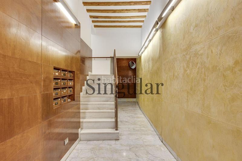 Foto 41a35a8a-cc8b-467f-aed9-1ba2411b4dd1. Miete etagenwohnung mit heizung in Raval Barcelona