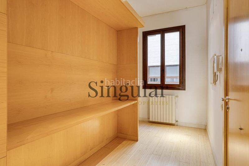 Foto 840f7deb-3e57-4342-a44f-c994c175a0ba. Miete etagenwohnung mit heizung in Raval Barcelona