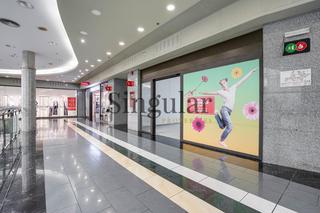 Local Comercial  Carretera n-150. Local de 57 m en ventaalquiler en centro comercial baricentro  b