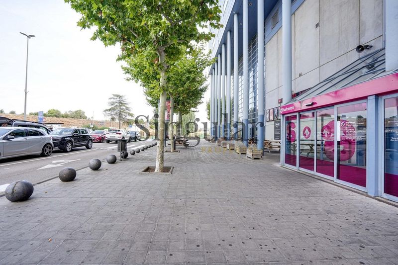 Foto d7ec7cdc-efdc-43fc-9b7d-dde0493f3e13. Alquiler local comercial local de 57 m2 en ventaalquiler en centro comercial baricentro . en Barberà del Vallès