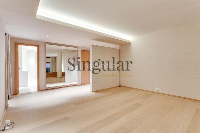 Foto 1d149447-4d9b-4ddd-a989-88f58debdfe4. Alquiler ático espectacular ático con piscina privada Pedralbes en Barcelona