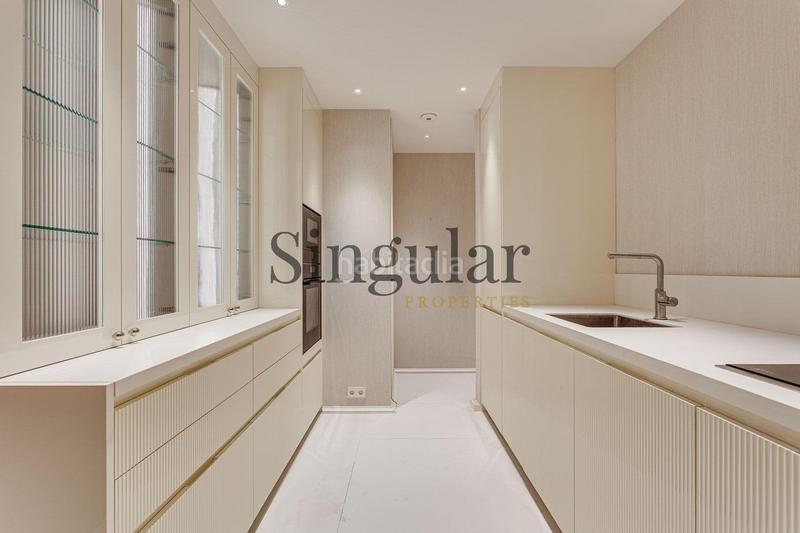 Foto df226b19-352b-42ba-bc7b-498e215d7c58. Alquiler ático espectacular ático con piscina privada Pedralbes en Barcelona