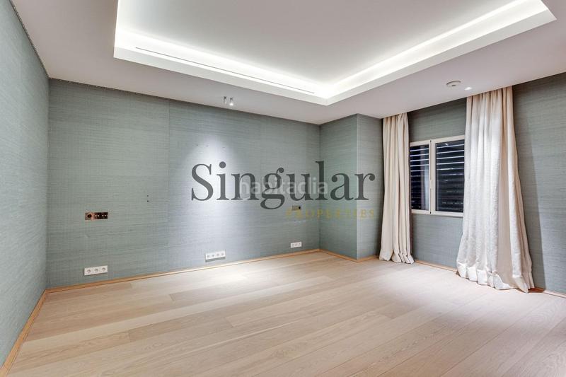 Foto 35bfebc6-df08-4c7d-b285-b7cccb3f32a0. Rent penthouse with parking pool in Pedralbes Barcelona