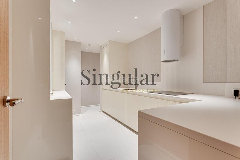 Foto c1df7eb7-b733-4345-9f7b-44d1c5a12512. Rent penthouse with parking pool in Pedralbes Barcelona