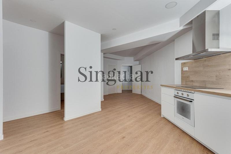 Foto 4e8881f3-9460-49cd-9622-b819764888bc. Appartamento con parcheggio in Vila de Gràcia Barcelona