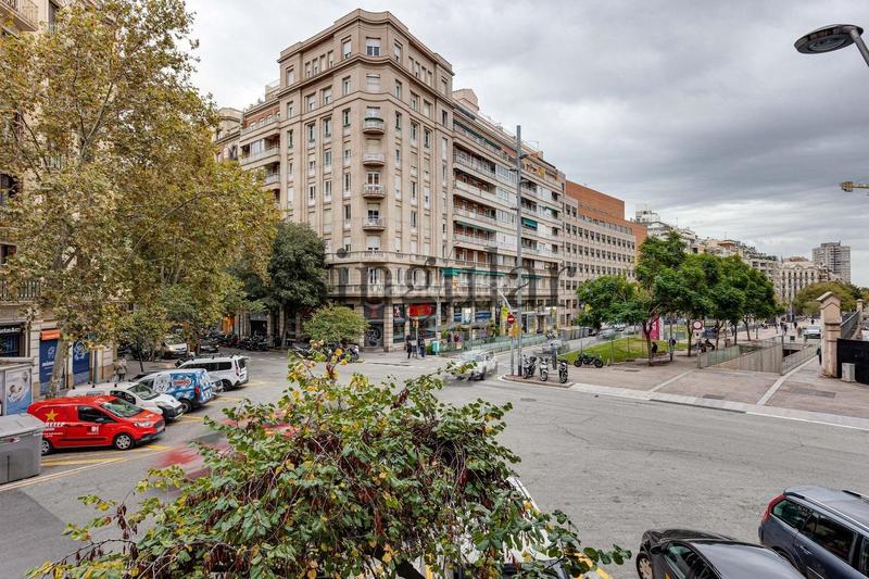 Foto 91691bd9-c600-4880-a5a3-87a0b51f5d4a. Appartamento con parcheggio in Vila de Gràcia Barcelona