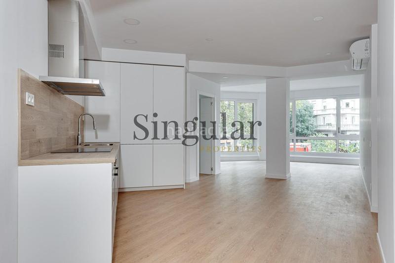 Foto b8b1354d-bfc8-40f5-bda3-82806067f586. Appartamento con parcheggio in Vila de Gràcia Barcelona