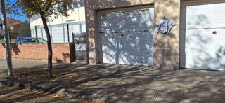 Alquiler Parking coche  Pla dels àlbers. Box tancat  de 30m2 a manlleu