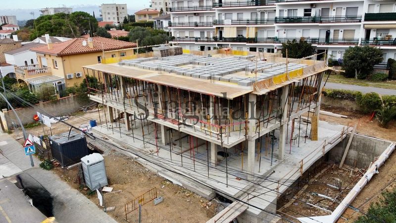 Foto 25407b65-e0bb-4f9e-b273-5e7885e41b94. Pis amb piscina a Els Grecs-Mas Oliva Roses