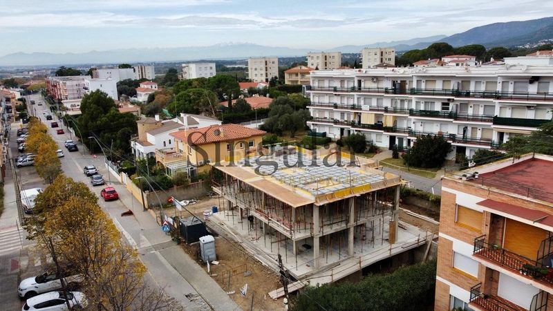 Foto 81281632-c8d9-4340-bcc6-470c0e6008c4. Pis amb piscina a Els Grecs-Mas Oliva Roses