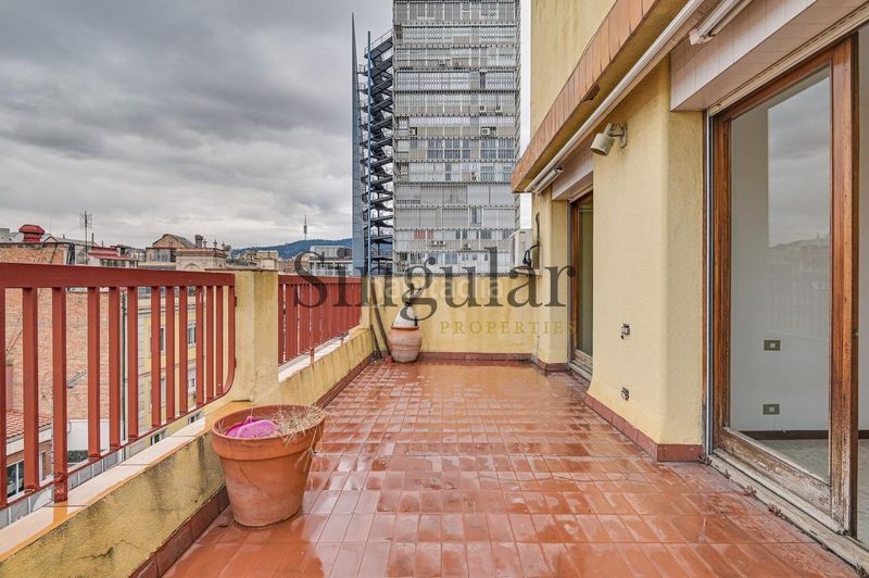 Foto 8dbdf690-d04d-4123-8ab8-860f0644b6c9. Àtic amb calefacció aparcament piscina a Sant Gervasi - Galvany Barcelona