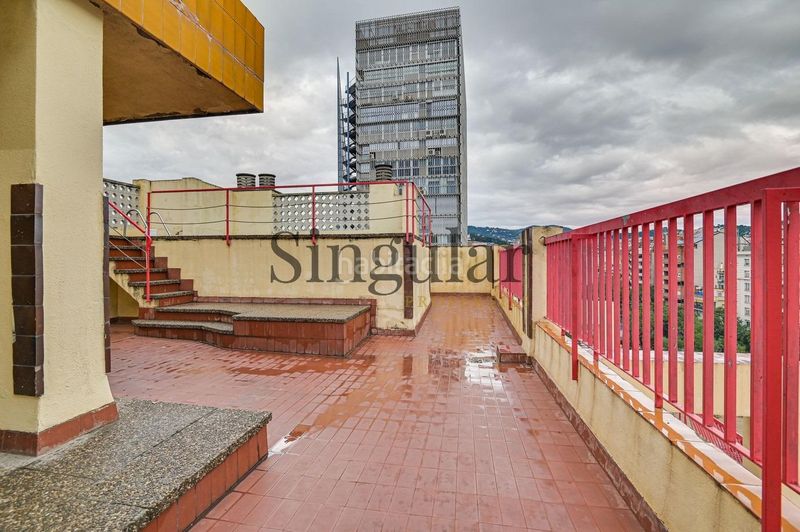 Foto 9e5309ff-b220-43d6-994d-790ff455617a. Àtic amb calefacció aparcament piscina a Sant Gervasi - Galvany Barcelona