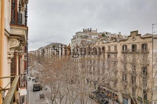 Piso  Calle comte d'urgell. Piso en venta con rentabilidad en el ensanche izquierdo.