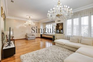 Flat  Avenida diagonal. Precioso piso alto en finca clásica a pocos metros de francesc m