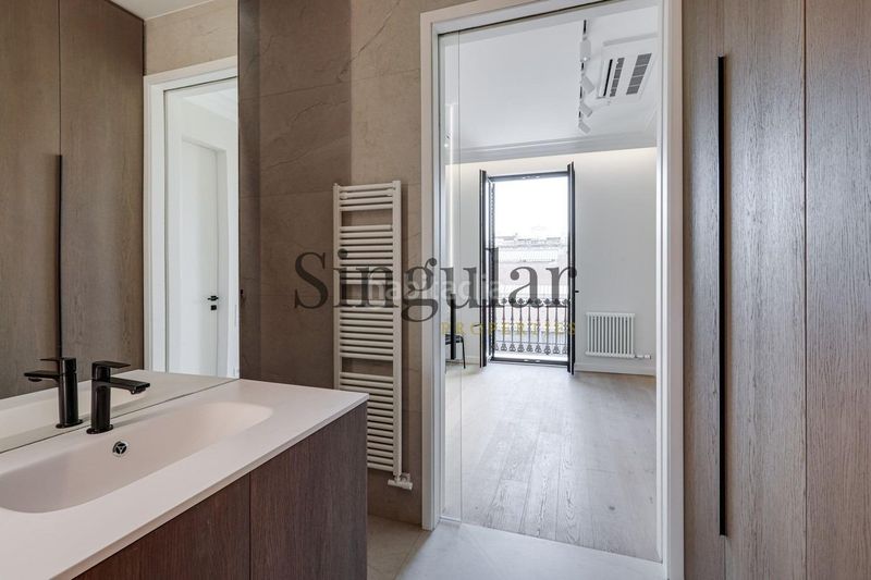 Foto aba7a0c5-abb1-48d4-b0a1-de3622104038. Pis amb calefacció a St. Pere - Sta. Caterina - El Born Barcelona