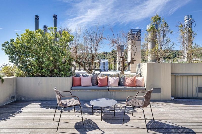 Foto 14d3eaf8-f3c5-4db3-afee-d0142aa9300b. Piso ático con piscina y vistas espectaculares bonanova en Barcelona