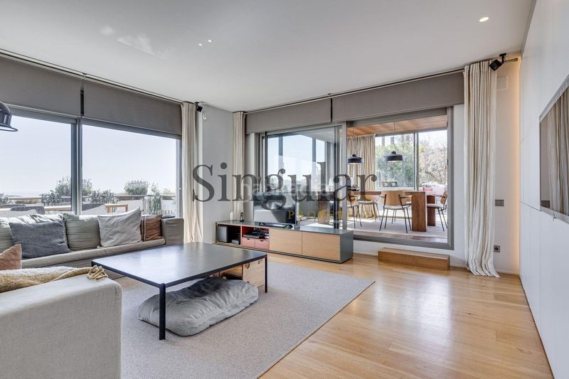 Foto 4b2b14af-4568-4afc-803f-544b091e5c6e. Piso ático con piscina y vistas espectaculares bonanova en Barcelona