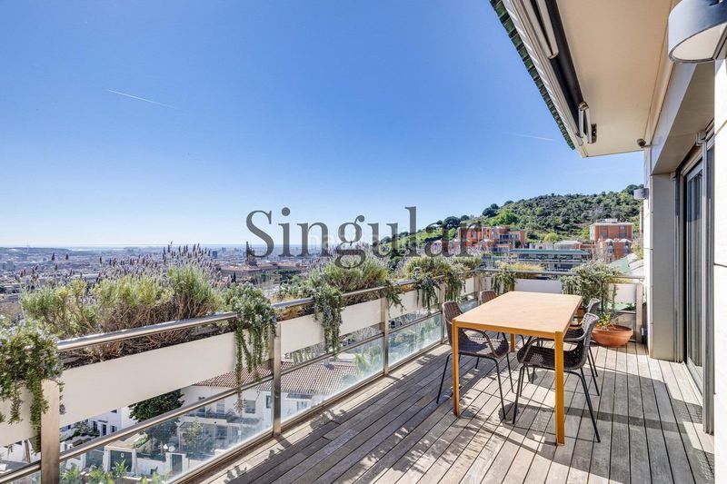 Foto 4ca54222-d5a0-4640-b9e9-22bfe74f964f. Piso ático con piscina y vistas espectaculares bonanova en Barcelona
