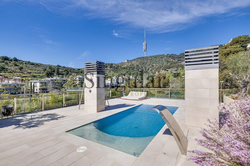 Foto 9dc9b14d-e57f-416e-a504-bd29446f8d95. Piso ático con piscina y vistas espectaculares bonanova en Barcelona