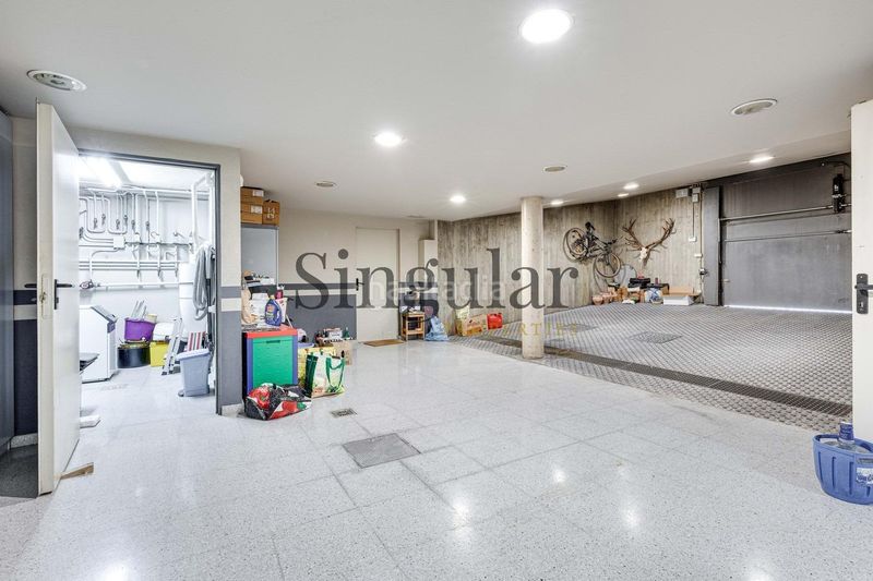 Foto bfa73656-2473-47d8-ad9c-f28a7fd92a0b. Casa amb calefacció aparcament piscina a La Miranda Esplugues de Llobregat