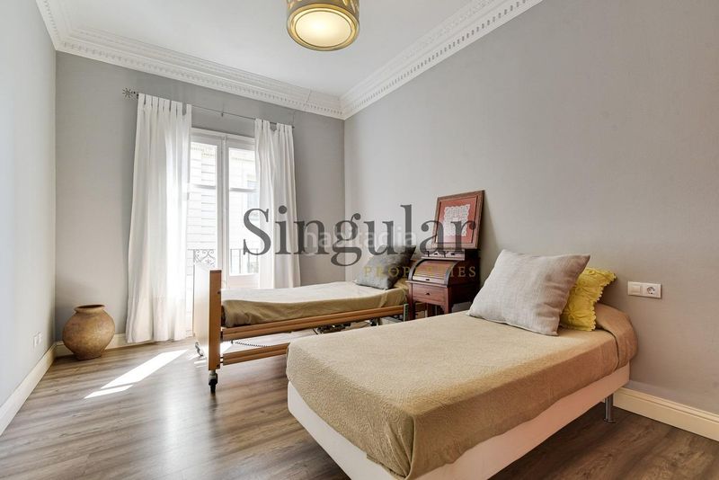 Foto abb28c15-f12b-4d86-ad49-76207e7afdc5. Pis a Vila de Gràcia Barcelona