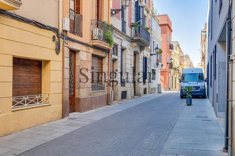 Foto 111a0c3c-d70d-4d92-a6b1-96a3e363c8a5. Edifici a Sarrià Barcelona