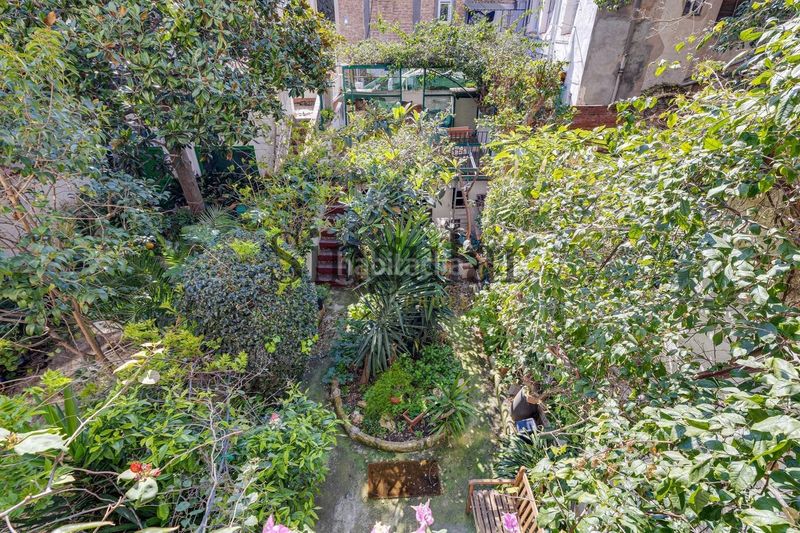 Foto 988c5f71-f222-42ca-ac6c-c3bedde1eec1. Edifici a Sarrià Barcelona