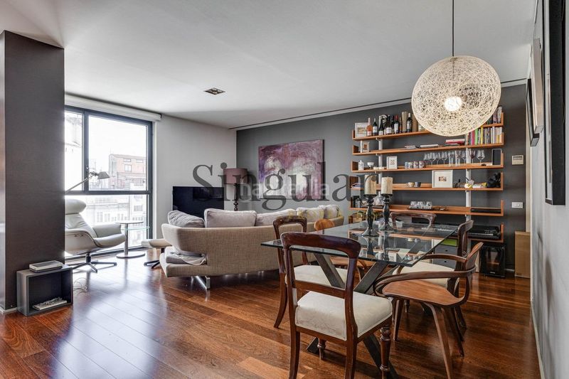 Foto 07c352a8-ee47-411a-a2c2-a752cb245912. Piso luminoso piso junto a la pedrera en Dreta de l´Eixample Barcelona