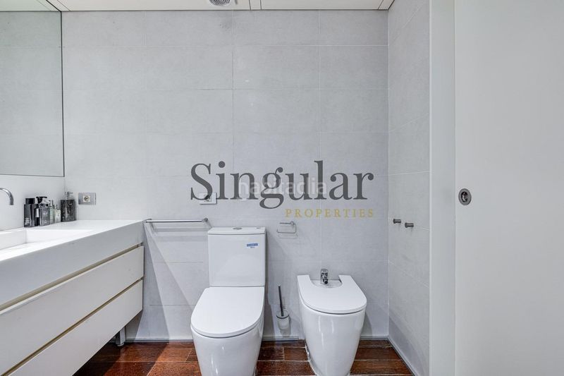 Foto 7f4156ae-e138-4d6a-8790-990f3dac8111. Piso luminoso piso junto a la pedrera en Dreta de l´Eixample Barcelona