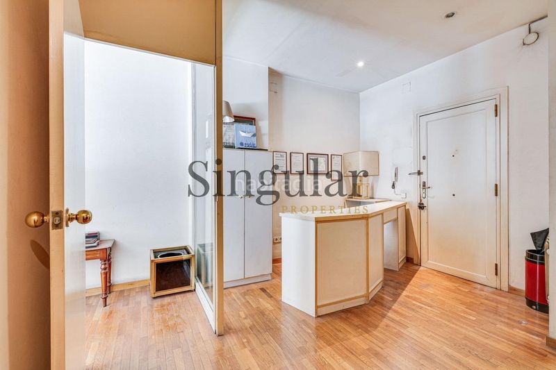 Foto 2204e15f-bb54-4648-9446-7d66da0d1e1d. Pis amb calefacció a Putget - Farró Barcelona