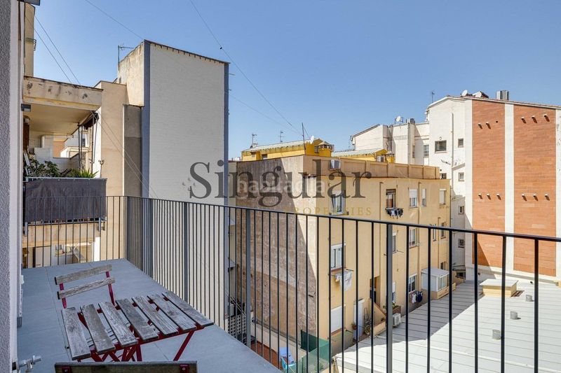 Foto 81a8ecc6-458d-429e-959c-ed74db74ca91. Àtic amb calefacció aparcament piscina a Putget - Farró Barcelona